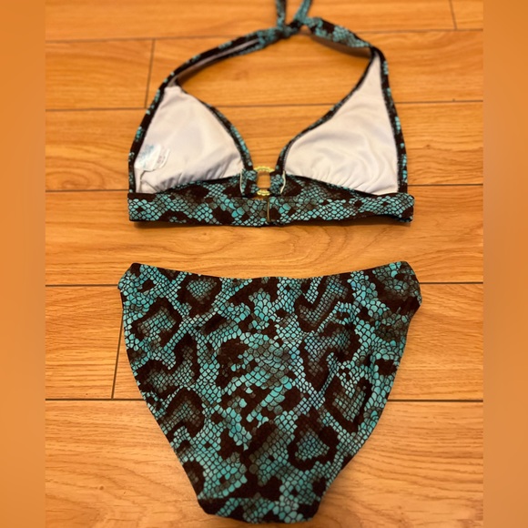💥4/$30 bikinis- two piece sets - Picture 12 of 13